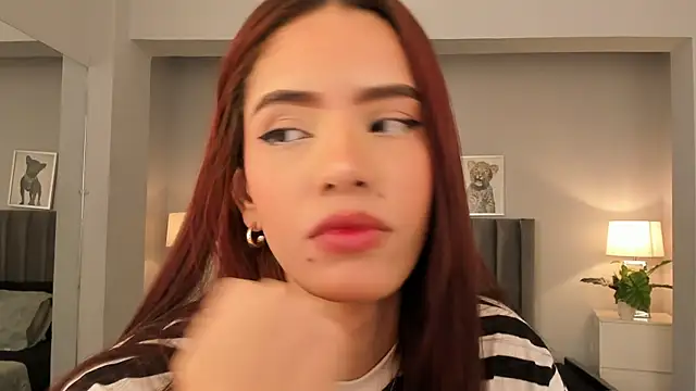 Snapshot of Madie__collins chatting on 03-06-25, 11:03 Madie collins online show from 03-06-25, 11:03