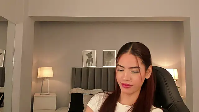 Snapshot of Madie__collins chatting on 03-12-25, 11:09 Madie collins online show from 03-12-25, 11:09