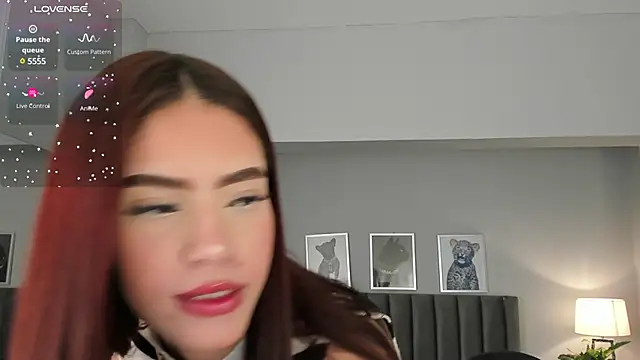 Snapshot of Madie__collins chatting on 03-17-25, 11:10 Madie collins online show from 03-17-25, 11:10