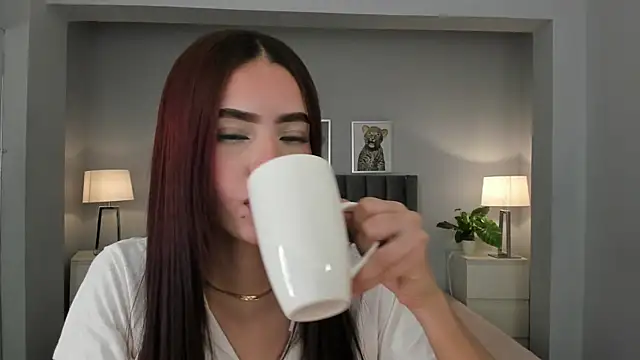 Snapshot of Madie__collins chatting on 03-21-25, 11:44 Madie collins online show from 03-21-25, 11:44