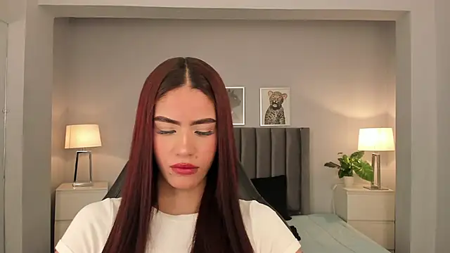 Snapshot of Madie__collins chatting on 03-22-25, 11:11 Madie collins online show from 03-22-25, 11:11