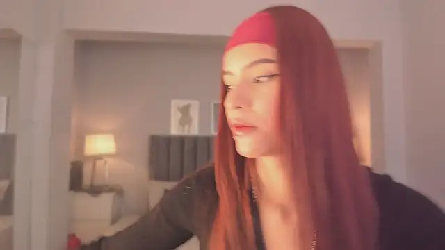 Snapshot of Madie__collins chatting on 09-13-25, 09:53 Madie collins online show from 09-13-25, 09:53