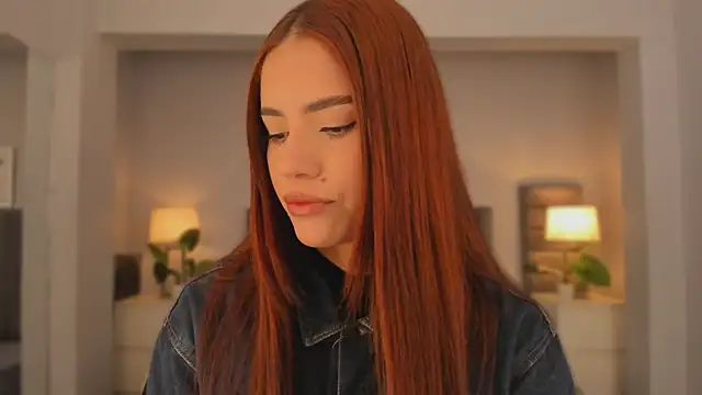 Snapshot of Madie__collins chatting on 09-28-25, 09:47 Madie collins online show from 09-28-25, 09:47