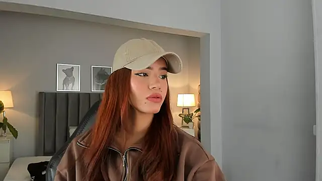 Snapshot of Madie__collins chatting on 10-12-25, 09:08 Madie collins online show from 10-12-25, 09:08