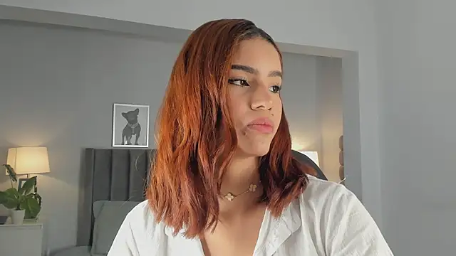 Snapshot of Madie__collins chatting on 11-17-25, 12:11 Madie collins online show from 11-17-25, 12:11