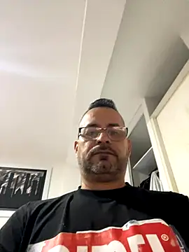 Snapshot of party2025 chatting on 10-09-25, 01:14 party2025 online show from 10-09-25, 01:14