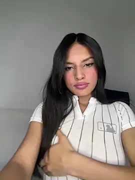 Snapshot of Dulceeany chatting on 01-19-25, 01:21 Dulceeany online show from 01-19-25, 01:21