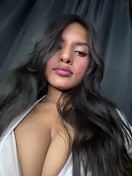 Snapshot of Dulceeany chatting on 02-25-25, 03:52 Dulceeany online show from 02-25-25, 03:52