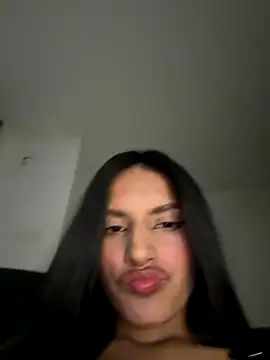 Snapshot of Dulceeany chatting on 10-05-25, 03:05 Dulceeany online show from 10-05-25, 03:05