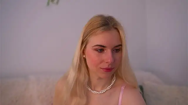 lorrie love story online show from 04-06-26, 10:16