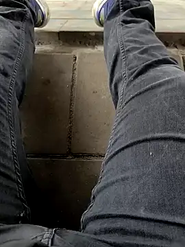 Snapshot of OdinWolf1990 chatting on 11-19-25, 09:53 OdinWolf1990 online show from 11-19-25, 09:53