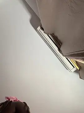 clhoe miller1 online show from 12-17-24, 04:00