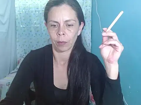 Snapshot of Marilyn_xxxx chatting on 12-15-25, 08:35 Marilyn xxxx online show from 12-15-25, 08:35