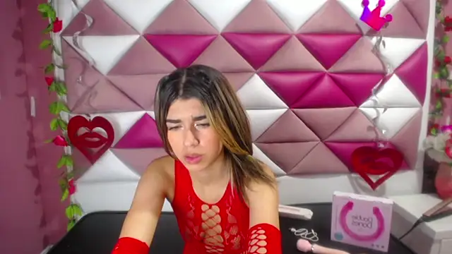 Snapshot of NahomiConnor_ chatting on 01-17-25, 06:54 NahomiConnor online show from 01-17-25, 06:54