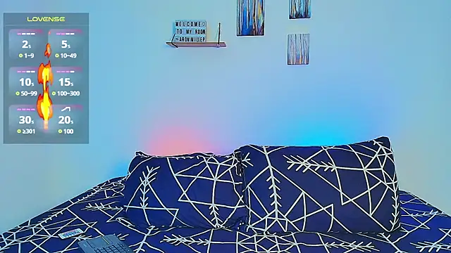 Snapshot of aron_wi chatting on 03-09-25, 10:08 aron wi online show from 03-09-25, 10:08