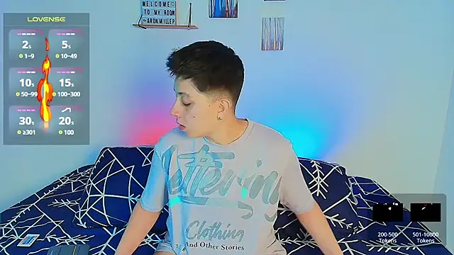 Snapshot of aron_wi chatting on 03-10-25, 09:10 aron wi online show from 03-10-25, 09:10