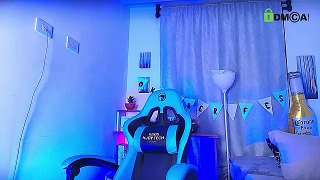 Snapshot of aron_wi chatting on 09-26-25, 10:03 aron wi online show from 09-26-25, 10:03