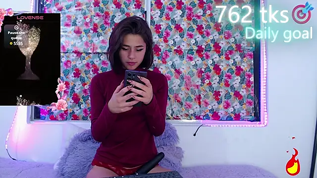 -Gwen- online show from 01-17-25, 05:11