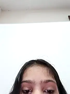 Snapshot of Riyu_05 chatting on 12-16-24, 07:26 Riyu 05 online show from 12-16-24, 07:26