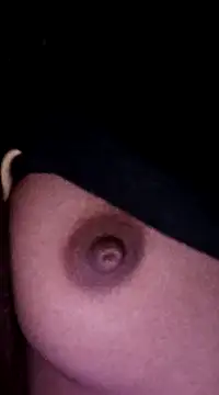 Snapshot of Riyu_05 chatting on 12-22-24, 05:42 Riyu 05 online show from 12-22-24, 05:42