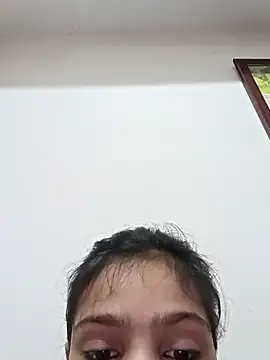 Snapshot of Riyu_05 chatting on 12-28-24, 07:22 Riyu 05 online show from 12-28-24, 07:22