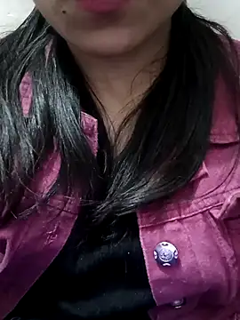 Snapshot of Riyu_05 chatting on 01-11-25, 09:57 Riyu 05 online show from 01-11-25, 09:57