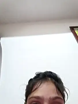 Snapshot of Riyu_05 chatting on 01-15-25, 07:05 Riyu 05 online show from 01-15-25, 07:05