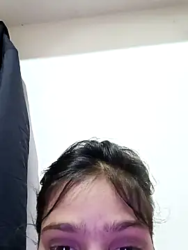 Snapshot of Riyu_05 chatting on 01-17-25, 06:15 Riyu 05 online show from 01-17-25, 06:15