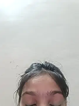 Snapshot of Riyu_05 chatting on 01-29-25, 09:44 Riyu 05 online show from 01-29-25, 09:44