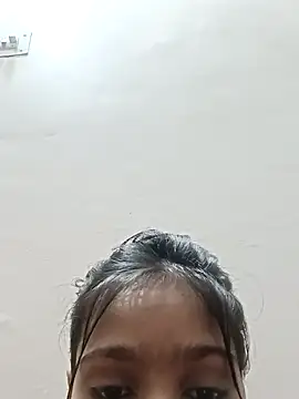 Snapshot of Riyu_05 chatting on 02-06-25, 09:53 Riyu 05 online show from 02-06-25, 09:53