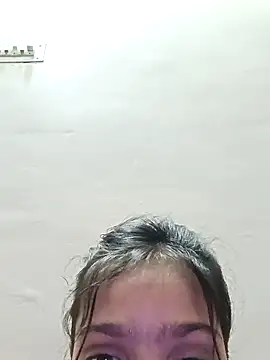 Snapshot of Riyu_05 chatting on 02-12-25, 10:03 Riyu 05 online show from 02-12-25, 10:03