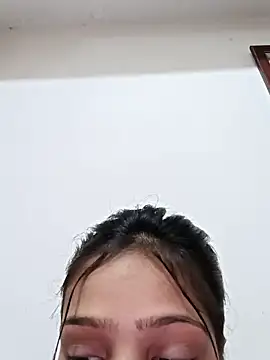 Snapshot of Riyu_05 chatting on 03-08-25, 06:21 Riyu 05 online show from 03-08-25, 06:21