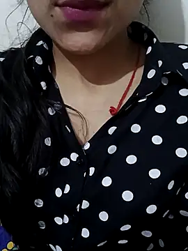 Snapshot of Riyu_05 chatting on 03-12-25, 10:37 Riyu 05 online show from 03-12-25, 10:37