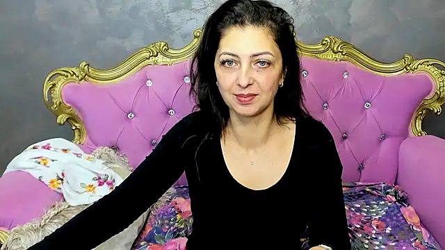 Snapshot of DivinSandra chatting on 01-05-25, 04:25 DivinSandra online show from 01-05-25, 04:25