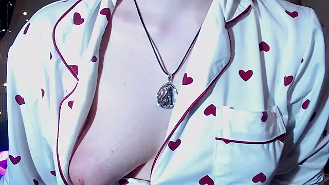 Snapshot of ErikysM chatting on 12-27-24, 10:55 ErikysM online show from 12-27-24, 10:55