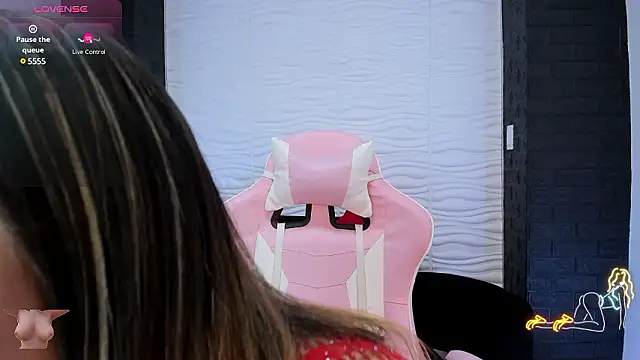 Snapshot of Bella_reaset18 chatting on 12-03-24, 07:22 Bella reaset18 online show from 12-03-24, 07:22