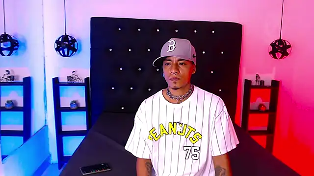 Snapshot of Mowgli_FFun chatting on 09-23-25, 03:09 Mowgli FFun online show from 09-23-25, 03:09