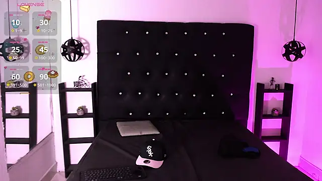 Snapshot of Mowgli_FFun chatting on 10-09-25, 11:30 Mowgli FFun online show from 10-09-25, 11:30