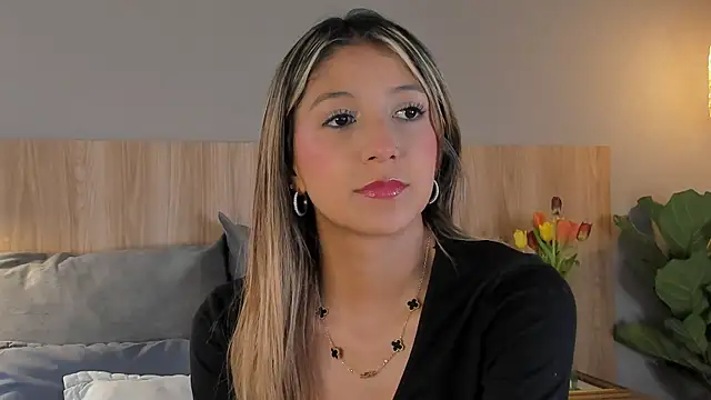 ariana rosse   online show from 08-03-26, 01:49