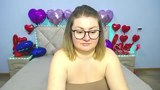 ZannaDreil online show from 02-25-25, 07:03