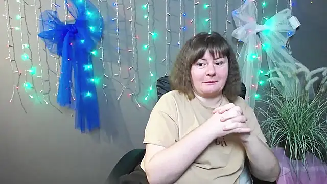 ZannaDreil online show from 11-14-25, 07:12