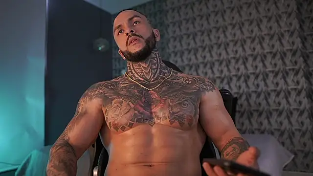 Snapshot of mariano_costa chatting on 12-22-24, 05:32 mariano costa online show from 12-22-24, 05:32