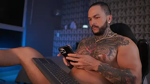 Snapshot of mariano_costa chatting on 02-28-25, 05:26 mariano costa online show from 02-28-25, 05:26