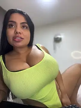 Snapshot of valeria2019hot chatting on 12-14-24, 02:12 valeria2019hot online show from 12-14-24, 02:12