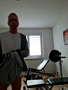 Maiki82 online show from 03-11-25, 01:12