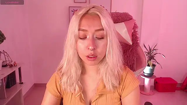 Dahlia  espresso online show from 02-12-25, 06:19