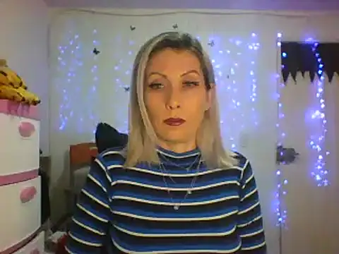 alixia81 online show from 02-12-25, 10:37