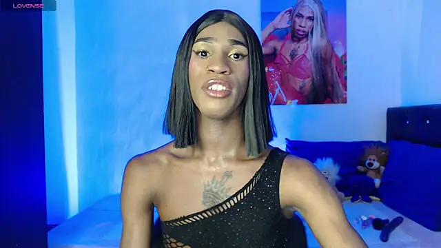 Snapshot of Kendall_Gil chatting on 03-23-25, 01:09 Kendall Gil online show from 03-23-25, 01:09