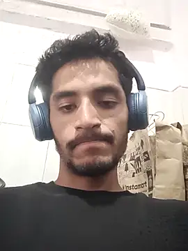 Snapshot of nskgenz chatting on 10-26-25, 07:58 nskgenz online show from 10-26-25, 07:58