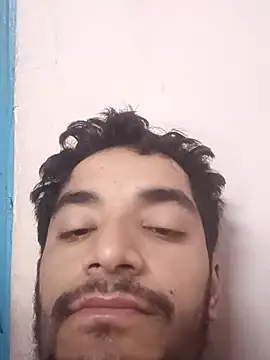 Snapshot of nskgenz chatting on 11-09-25, 04:33 nskgenz online show from 11-09-25, 04:33